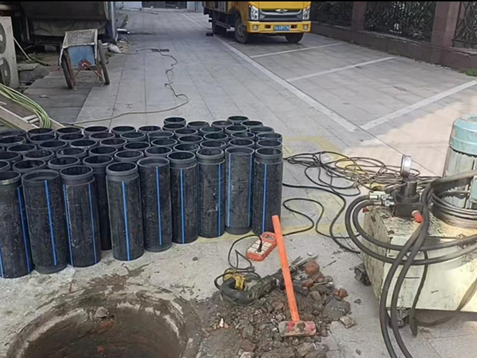 普洱PE置换管厂家 DN315置换管 非开挖管短管置换